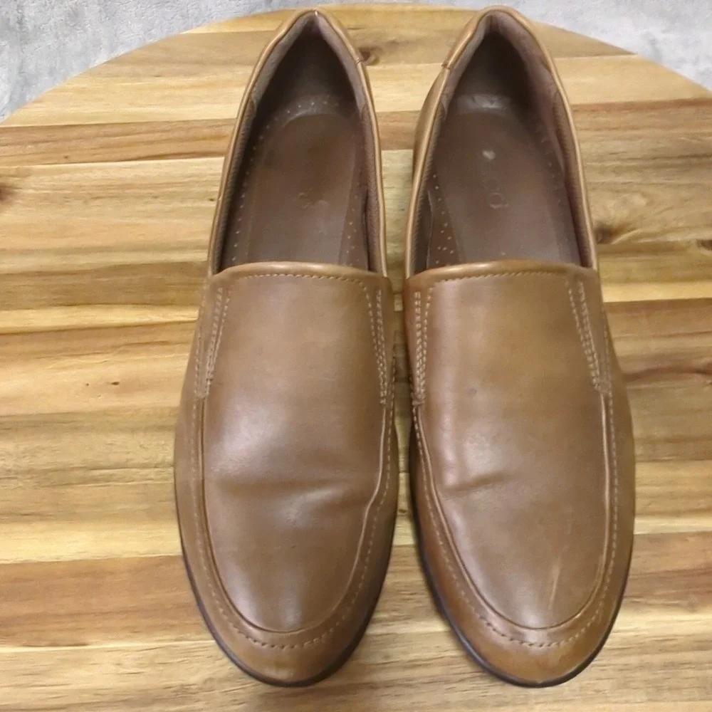 ECCO Slip On Leather Loafer Wedge Heels Brown Women's SZ EU‎ 42 US 11 / 11.5